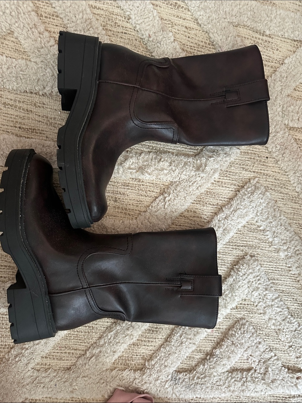 Women’s Chunky Lug Sole Mid-Calf Boots in Dark Mahogany